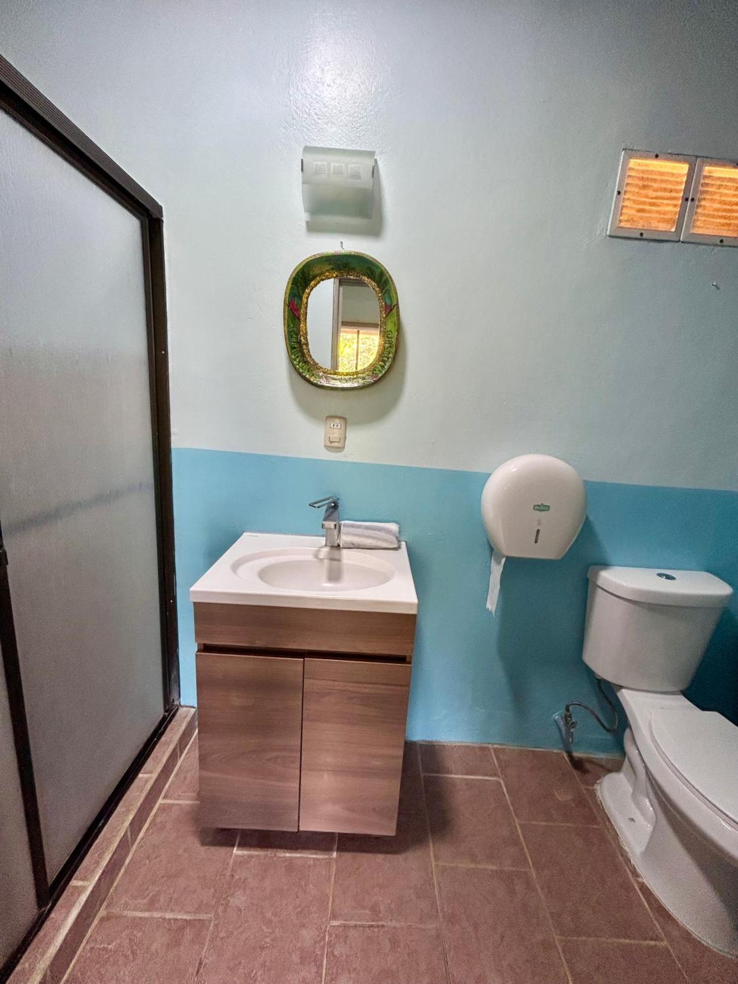 Hotel Ticozuma Монтесума Екстериор снимка